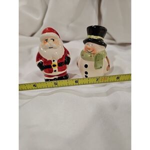 Santa Claus Snowman Salt and Pepper Shakers Ceramic                 1A